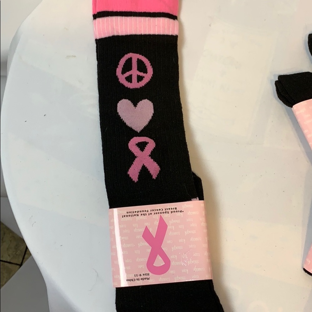 Breast cancer foundation sponsor socks